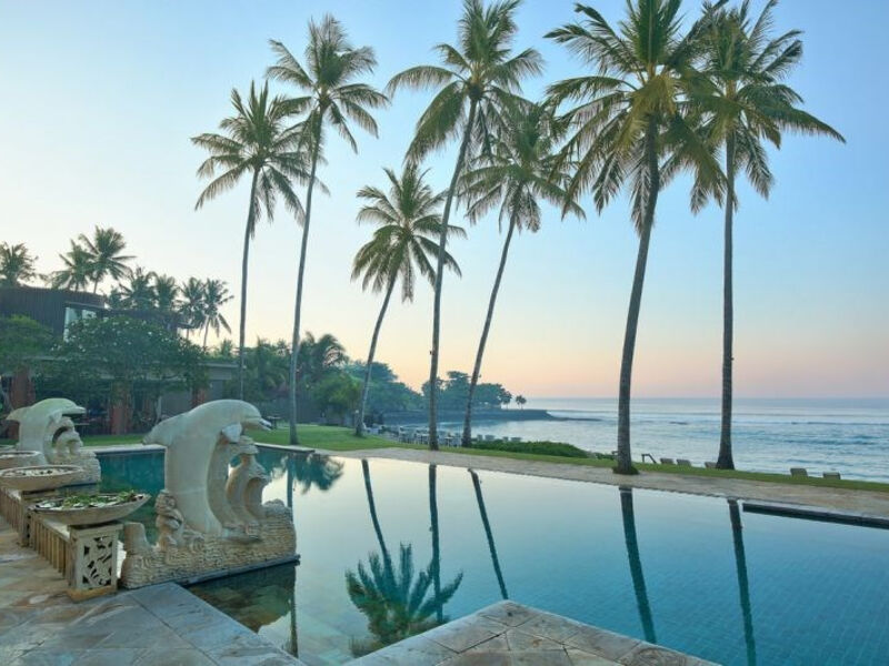 Candi Beach Resort