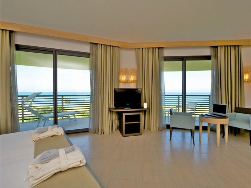 Capovaticano Thalasso Resort And Spa