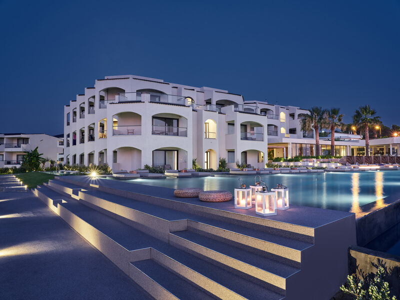 Caravel Resort & Spa