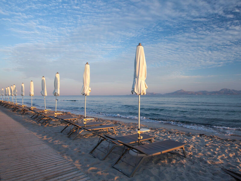 Caravia Beach