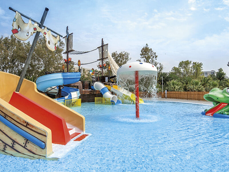 Caravia Beach & Bungalows