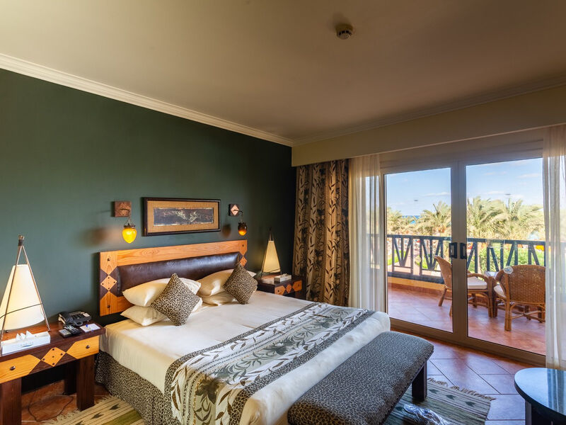 Carols Beau Rivage