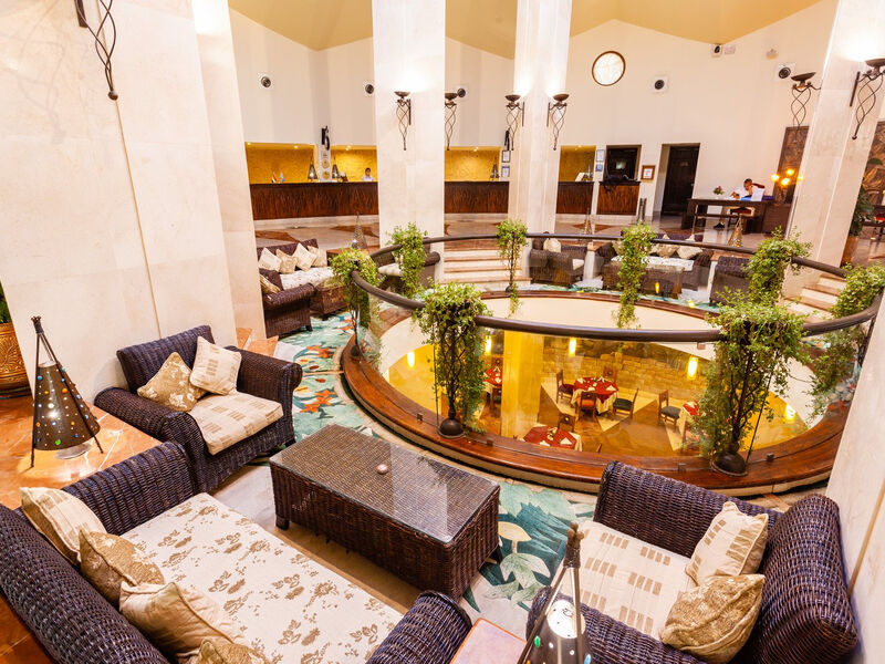 Carols Beau Rivage
