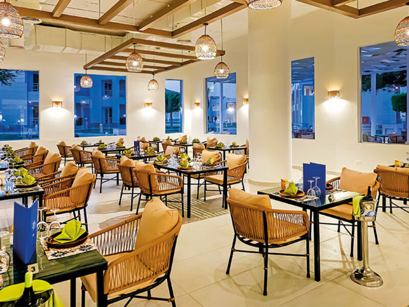 Casa Blue Beach Resort