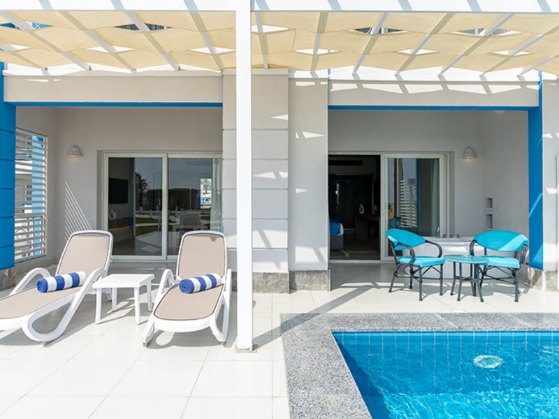 Casa Blue Beach Resort