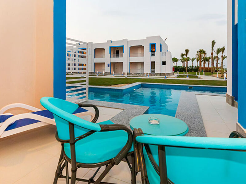 Casa Blue Beach Resort
