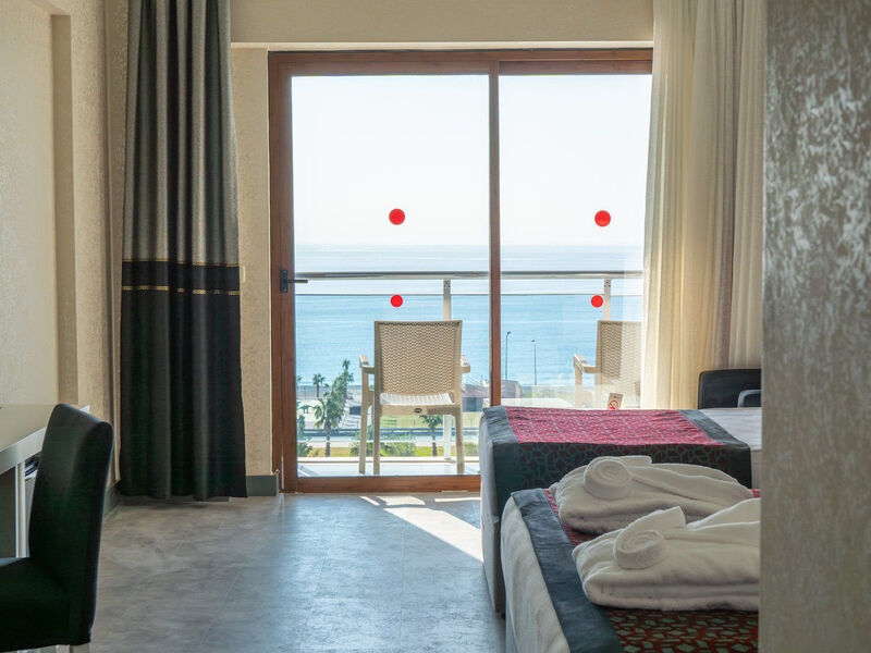 Casa Fora Beach Resort