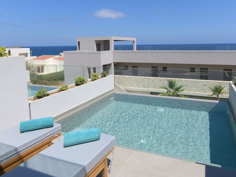 Castello Boutique Suites By The Sea