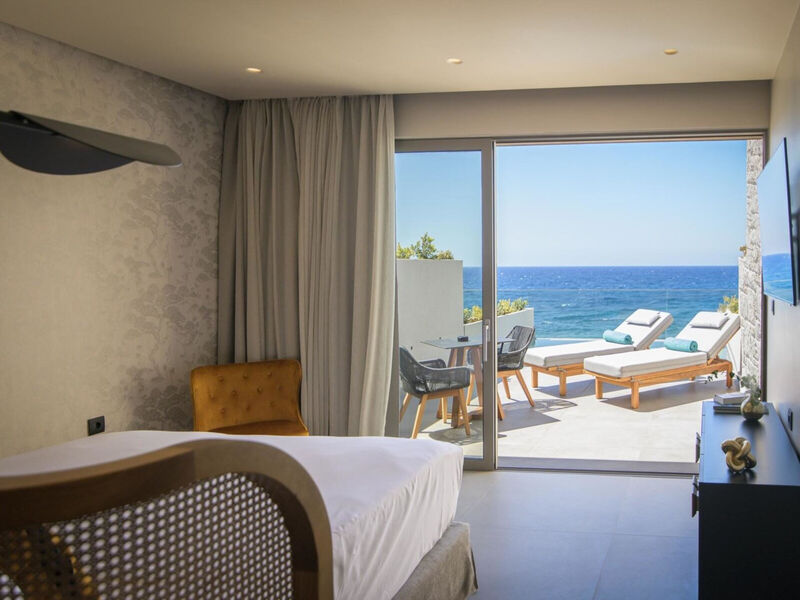 Castello Boutique Suites By The Sea