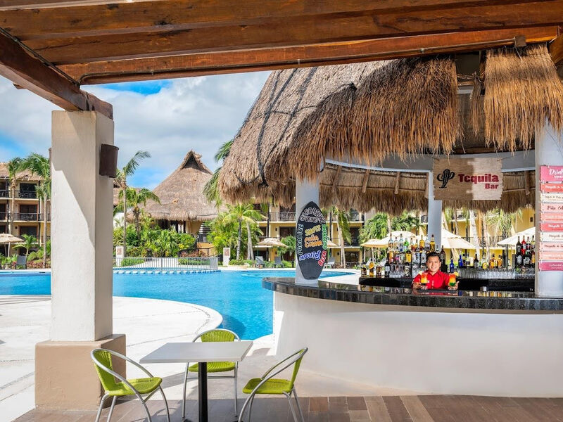 Catalonia Yucatán Beach