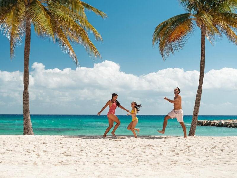 Catalonia Yucatán Beach