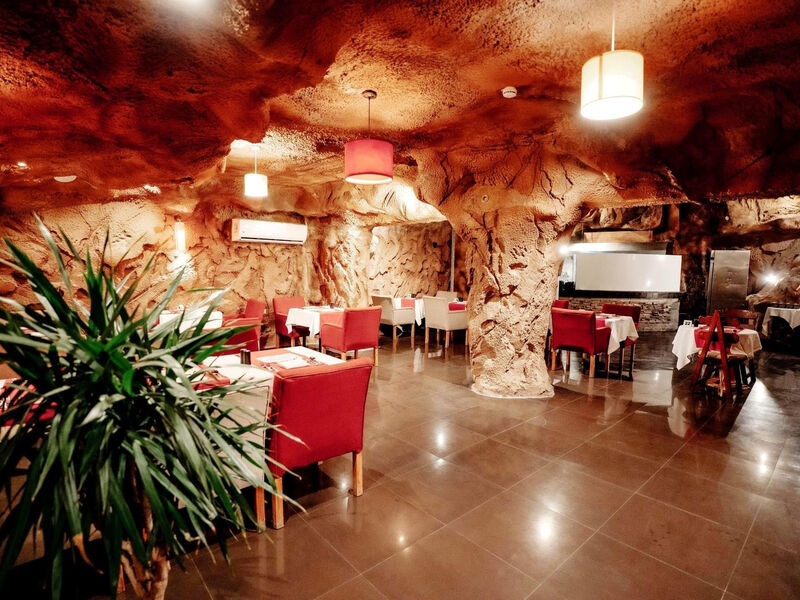 Caves Beach Resort