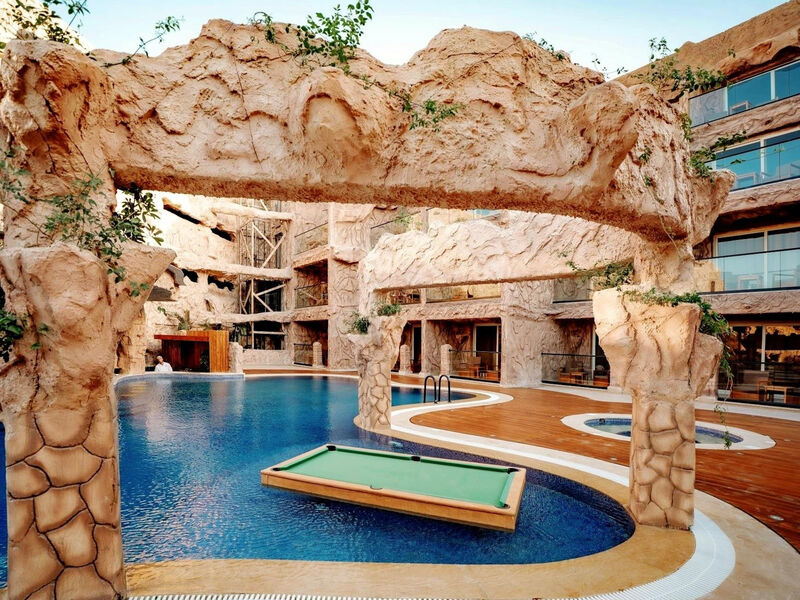 Caves Beach Resort
