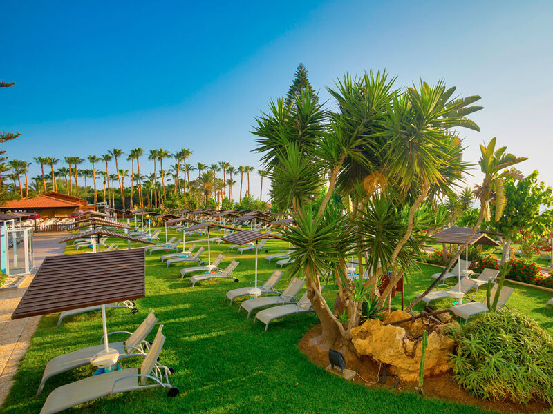 Cavo Maris Beach and Suites