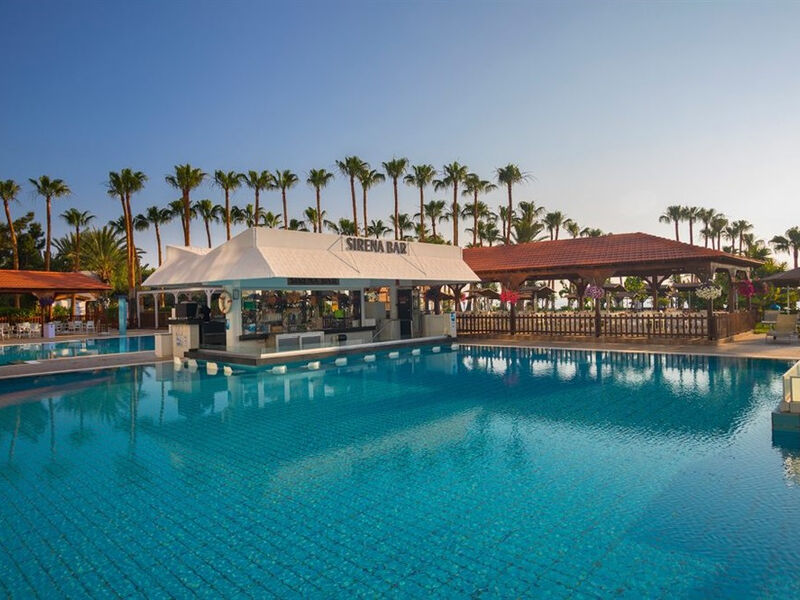 Cavo Maris Beach Hotel