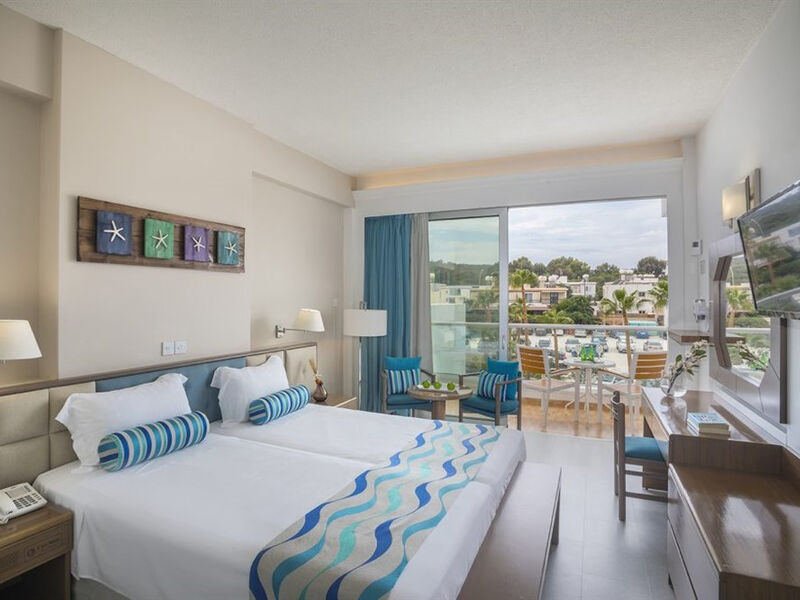 Cavo Maris Beach Hotel