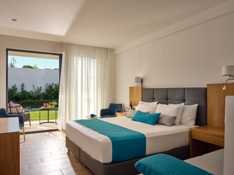 Cavo Orient Beach Hotel & Suites