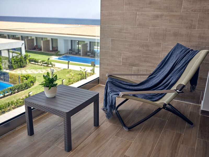 Cavo Orient Beach Hotel & Suites