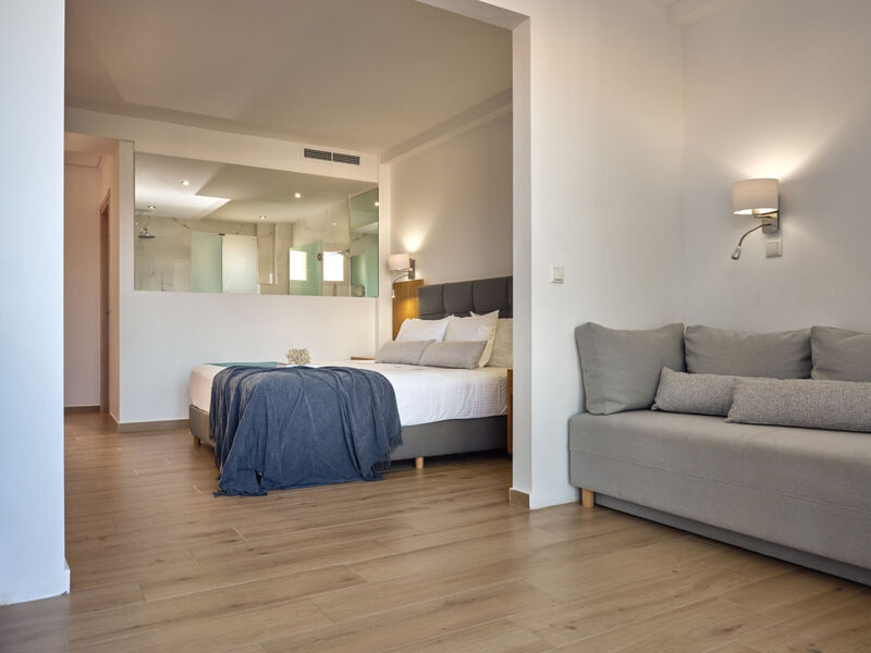 Cavo Orient Beach Hotel & Suites