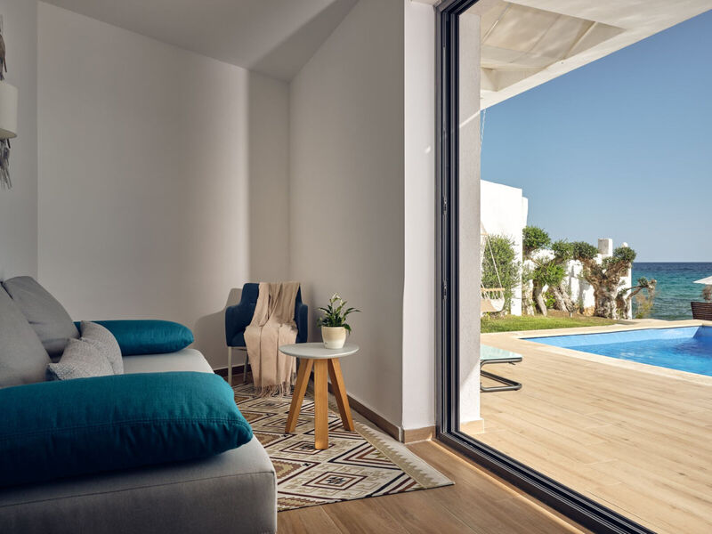 Cavo Orient Beach Hotel & Suites