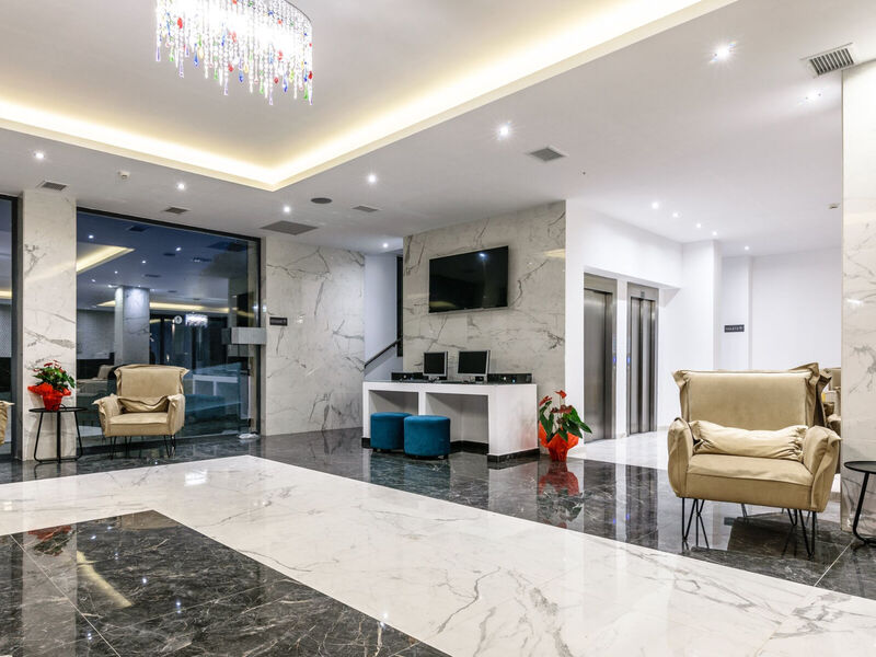 Cavo Orient Beach Hotel & Suites