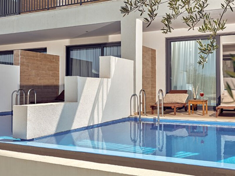 Cavo Orient Beach & Suites