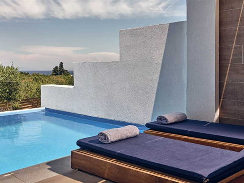 Cavo Orient Beach & Suites