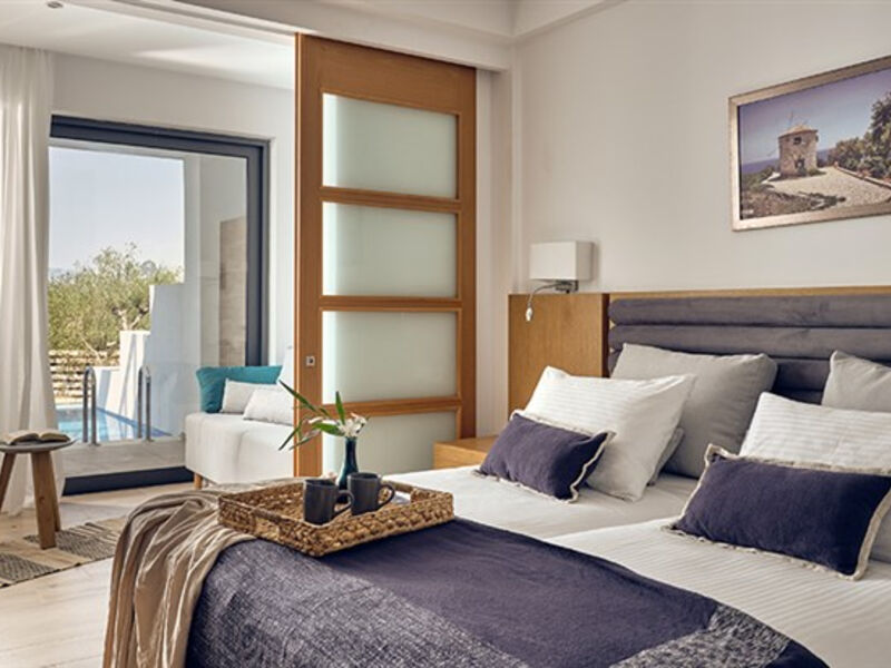 Cavo Orient Beach & Suites