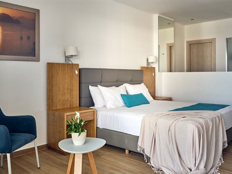 Cavo Orient Beach & Suites