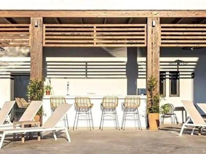 Cavo Suites