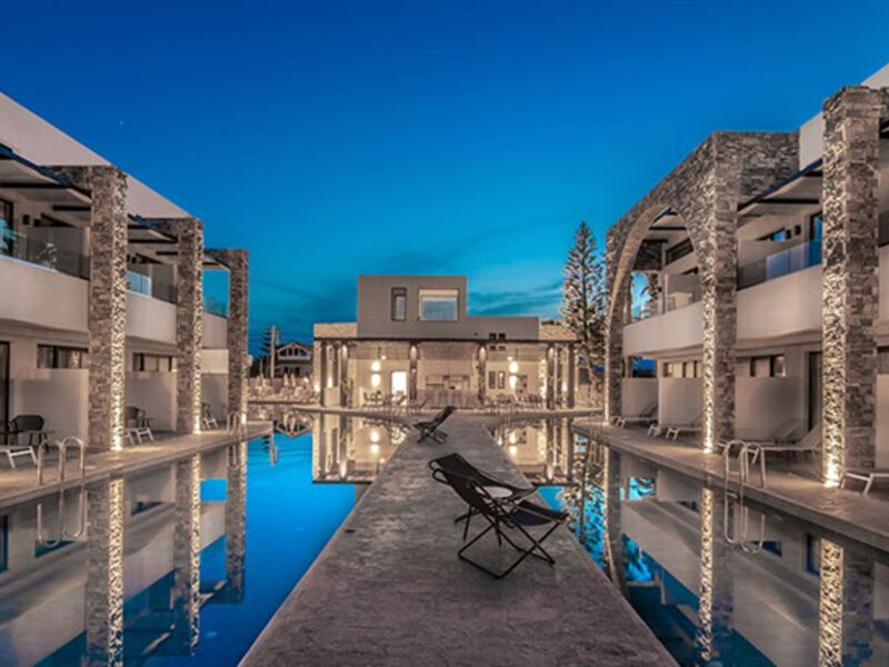 Cavo Suites