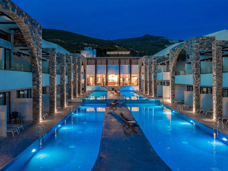 Cavo Suites