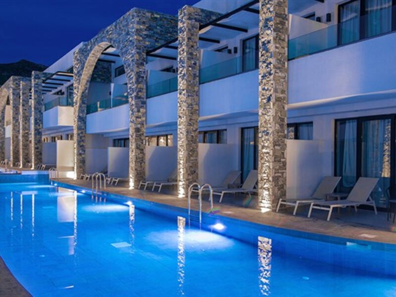 Cavo Suites