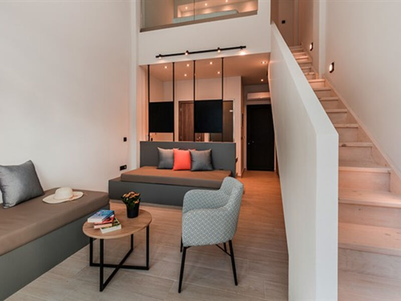 Cavo Suites
