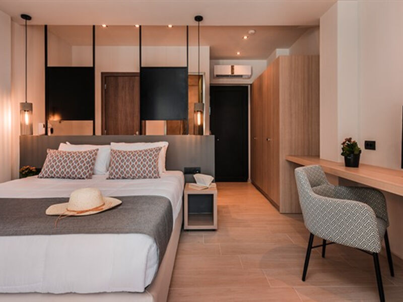 Cavo Suites