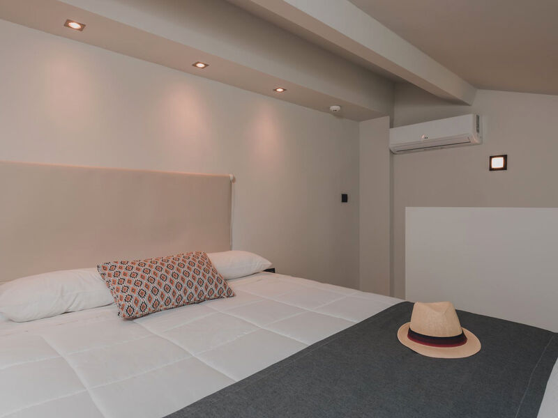 Cavo Suites