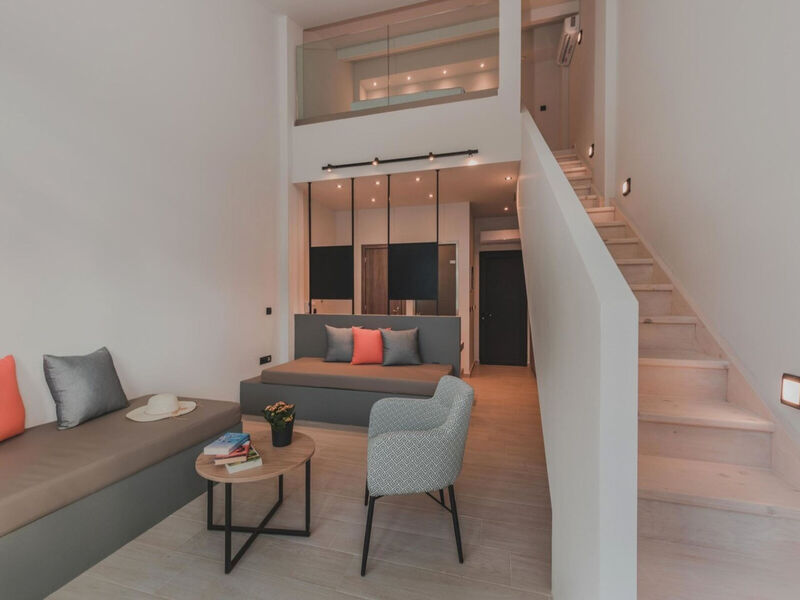 Cavo Suites