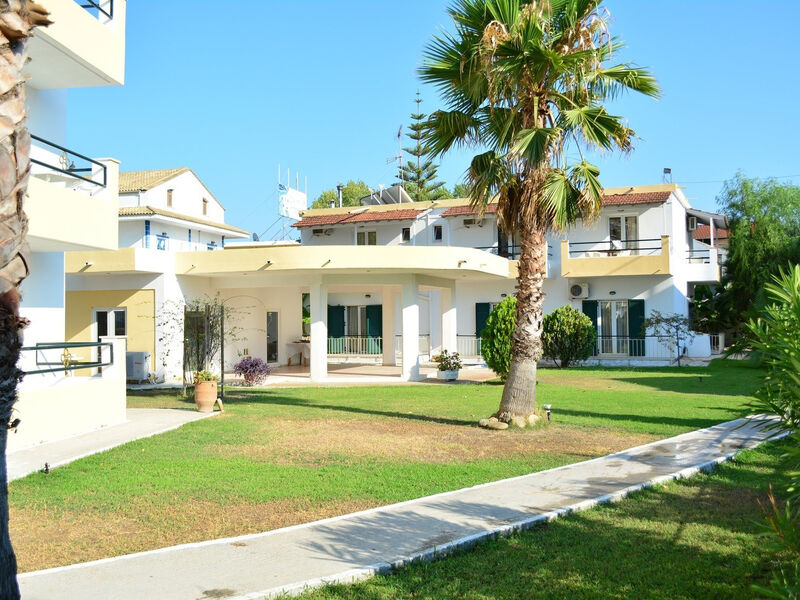 Cavos Beach House