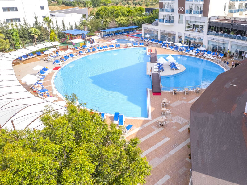 Cenger Beach Resort