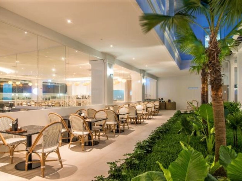 Centara Ao Nang Beach Resort And Spa