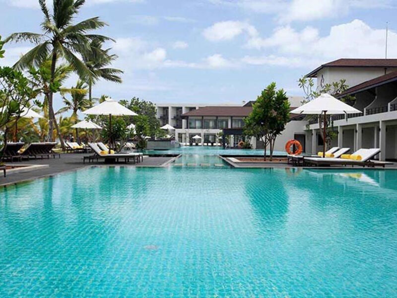 Centara Ceysands Resort & Spa