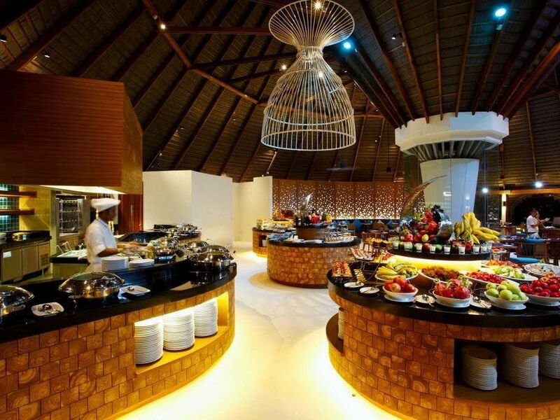 Centara Ras Fushi Resort & Spa