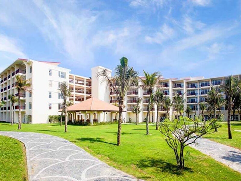 Centara Sandy Beach Resort Danang