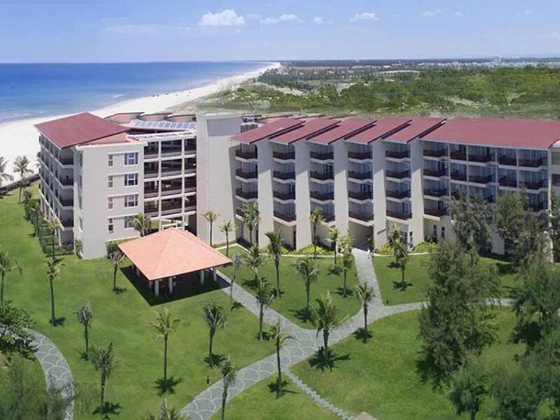 Centara Sandy Beach Resort Danang
