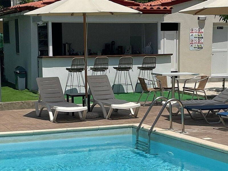 Central Hotel