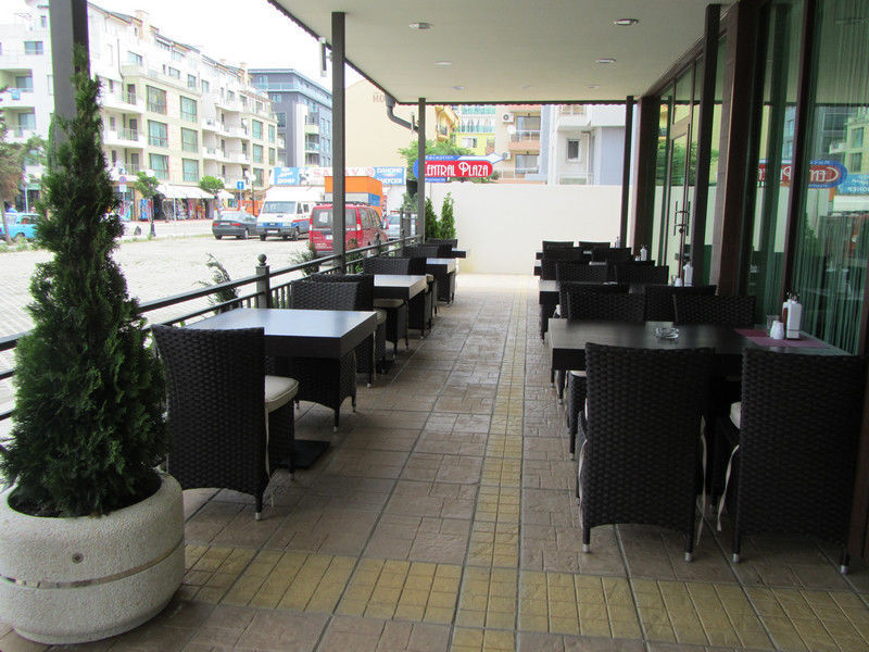 Central Plaza