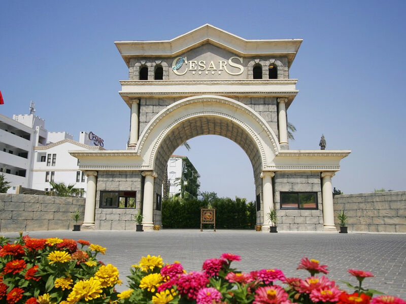 Cesars Resort Side
