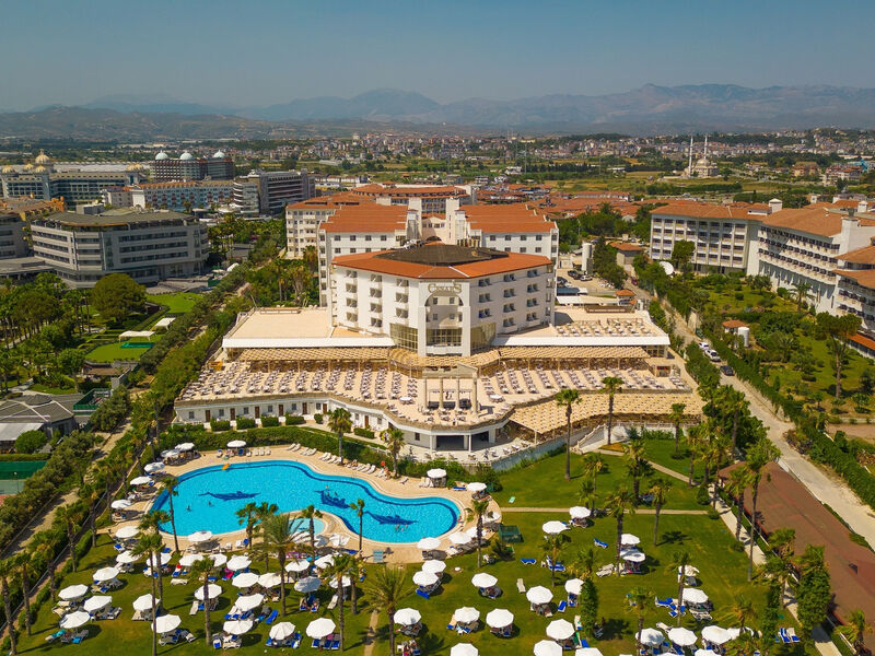 Cesars Resort Side