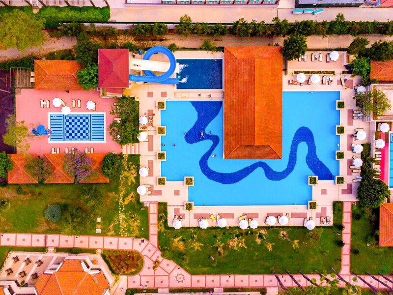 Champion Holiday Village