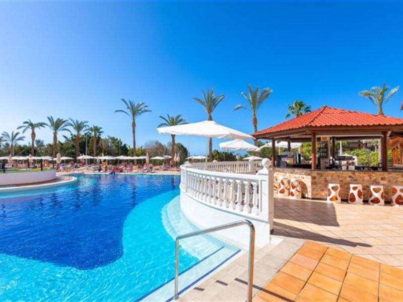 Chatur Playa Real Resort